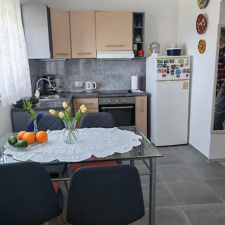 Apartment Lemo